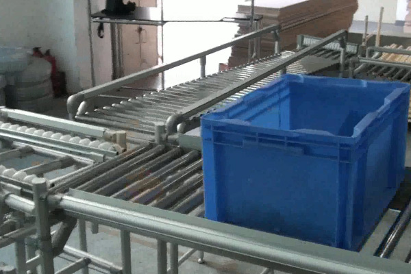 【精益LCIA145】无动力自动转弯回流机构-2