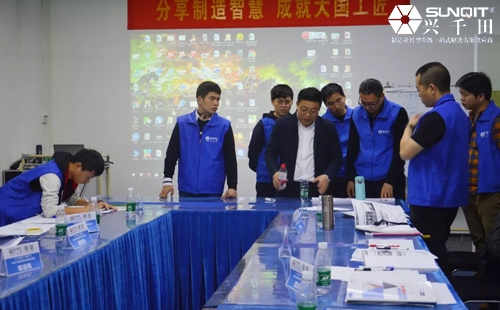 80届低成本智能自働化技能实操班圆满落幕. 80届低成本智能自働化技能实操班圆满落幕.