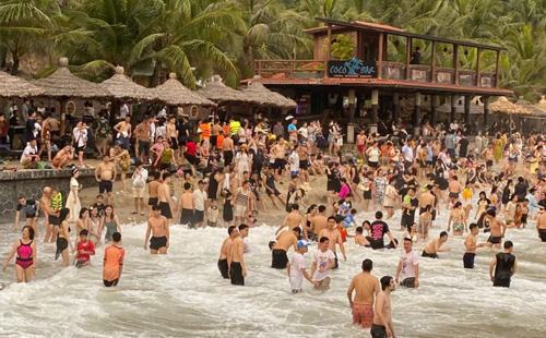 相伴前行,快乐出游! | 2025澳网门票官方网站(越南)分公司2 相伴前行,快乐出游! | 2025澳网门票官方网站(越南)分公司2