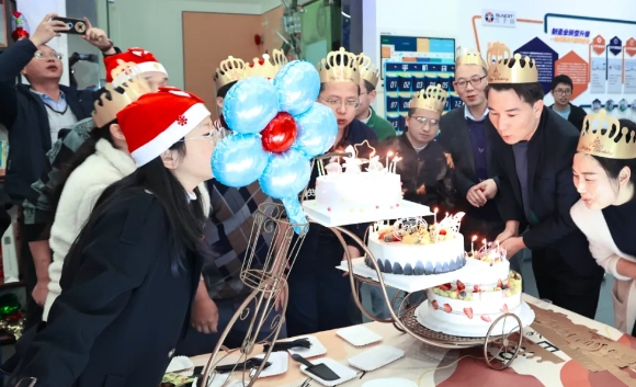 第四季度员工生日会5 第四季度员工生日会5