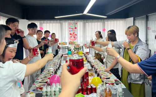 兴千田苏州分公司第二季度员工生日会3
