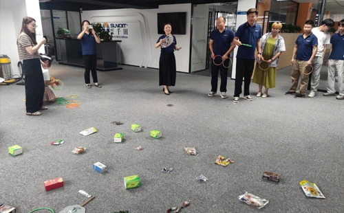 兴千田苏州分公司第二季度员工生日会5