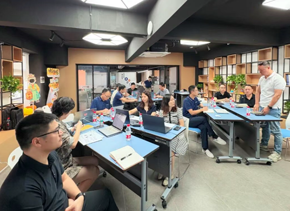 擘画新蓝图，启航新征程—2025澳网门票官方网站成功召开2026年战略研讨会2