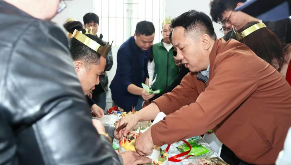 温情共聚,岁末同欢 —兴千田第4季度生日会&圣诞节日圆满落幕8 温情共聚,岁末同欢 —兴千田第4季度生日会&圣诞节日圆满落幕8